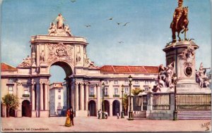 Postcard Portugal Tuck Lisbon 7041 - The Praca do Commercio