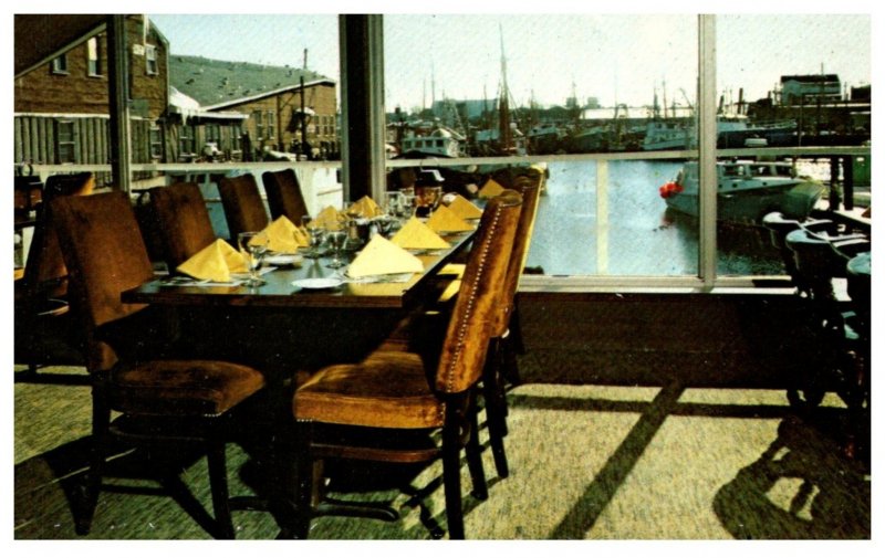 Massachusetts   Glouster , Captain Courageous Restaurant , Dining Room