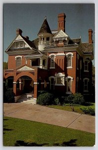 Gainesville TX Victorian Home Texas Postcard D38