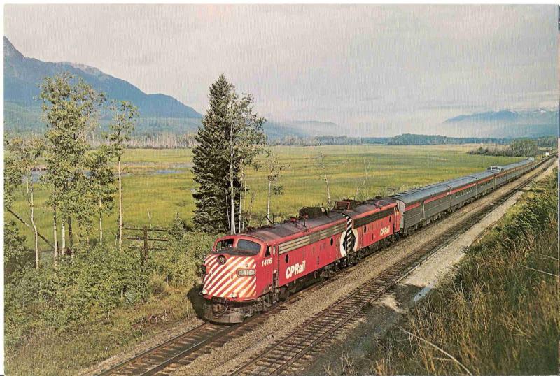 Super Post Card The Canadian (RJ62)
