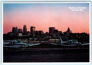 KANSAS CITY, Missouri MO ~ Skyline MUNICIPAL AIRPORT Airplanes   4x6 Postcard