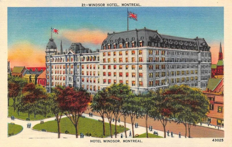 MONTREAL, Quebec Canada   HOTEL WINDSOR Bird's Eye View  ca1940's Linen Postcard