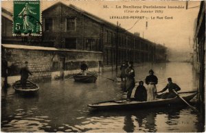 CPA Levallois Perret Rue Cave (1315309)