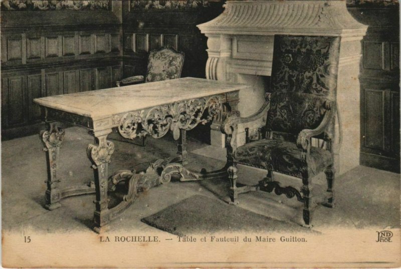 CPA La ROCHELLE-Table et Fauteuil du Maire Guitton (45285)