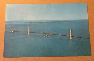 VINTAGE UNUSED POSTCARD  MACKINAC BRIDGE, MICHIGAN