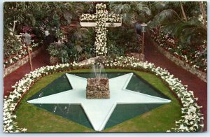 Postcard - Easter Display, Saint Louis, Missouri