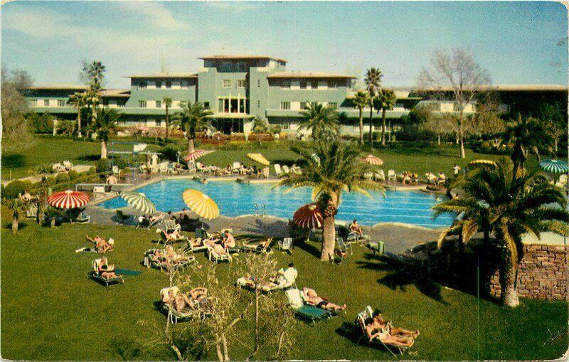 Crocker Flamingo Hotel pool Las Vegas Nevada 1954 Postcard 2636