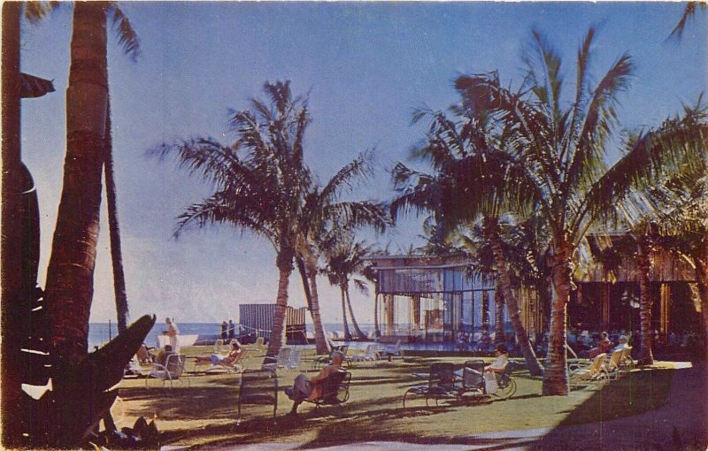 Postcard 1940s Hawaii Waikiki Garden Royal Hawaiian Hotel occupation HI24-4777