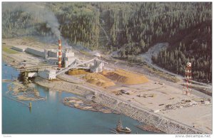 Celgar Ltd. Pulpmill, on the lower Arrow Lakes at Castlegar,  B.C.,  Canada, ...