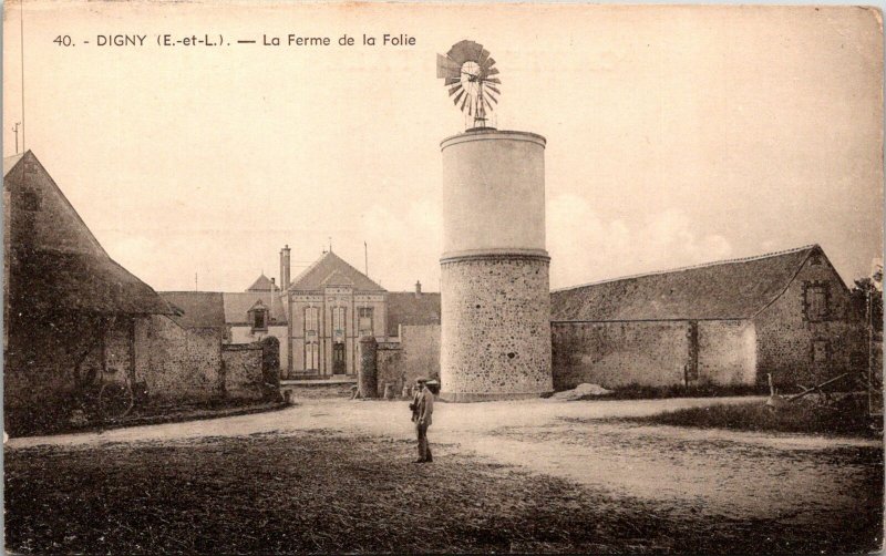 VINTAGE POSTCARD MAN STANDING OUTSIDE THE ENTRANCE TO THE FARM AT DIGNY c. 1910