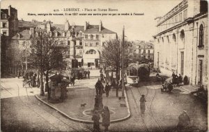 CPA LORIENT Place et Statue Bisson (145055)