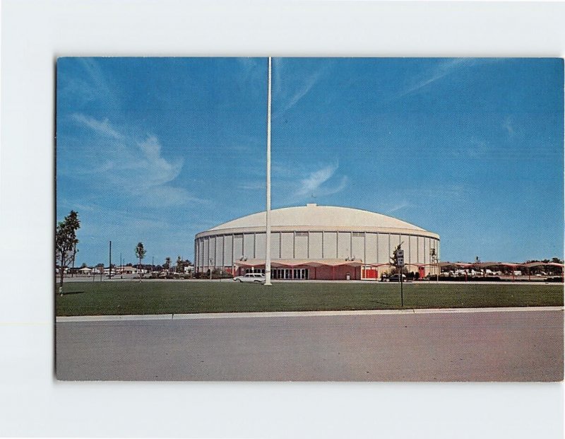 M-155555 Brown County Veterans Memorial Arena Green Bay Wisconsin USA