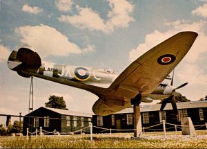 Vickers Armstrong Supermarine Spitfire F 21 LA198