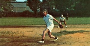 Postcard  President Jimmy Carter Pitching at a Softball Game , Plains, GA. R9