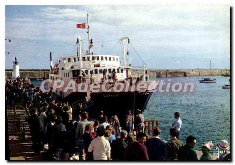 Modern Postcard Quiberon Boarding For Belle Isle on the ship Guerveur