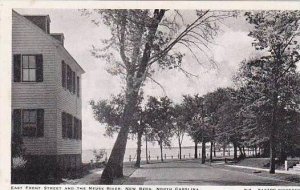 North Carolina New Bern East Front Street &  The Neuse River