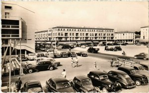 CPA ROYAN - Place de la Renaissance (104354)