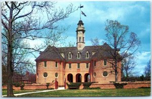 Postcard - The Capitol Building - Williamsburg, Virginia