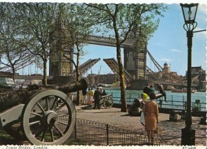 London Postcard - Tower Bridge - Ref TZ2949