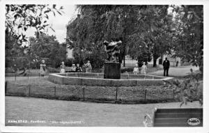 KARLSTAD SWEDEN~FONTANEN HERRHAGSPOJKARNA PHOTO POSTCARD 1939