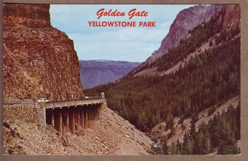 -Golden Gate Yellowstone Nat Park near Mammoth Hot Springs
