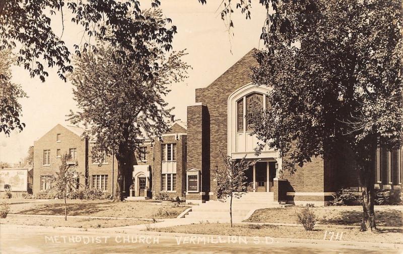 Vermillion South Dakota~Methodist Church~Shell Gas Billboard~1930s RPPC 