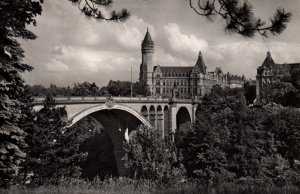 Pont Adolphe et Caisse d'Epargne,Luxembourg BIN