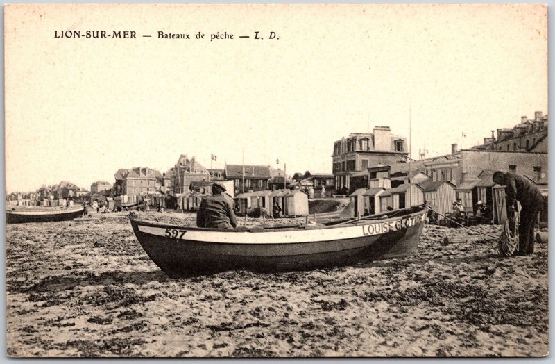 Lion Sur-Mer Bateux De Peche Boat Transportation France Postcard