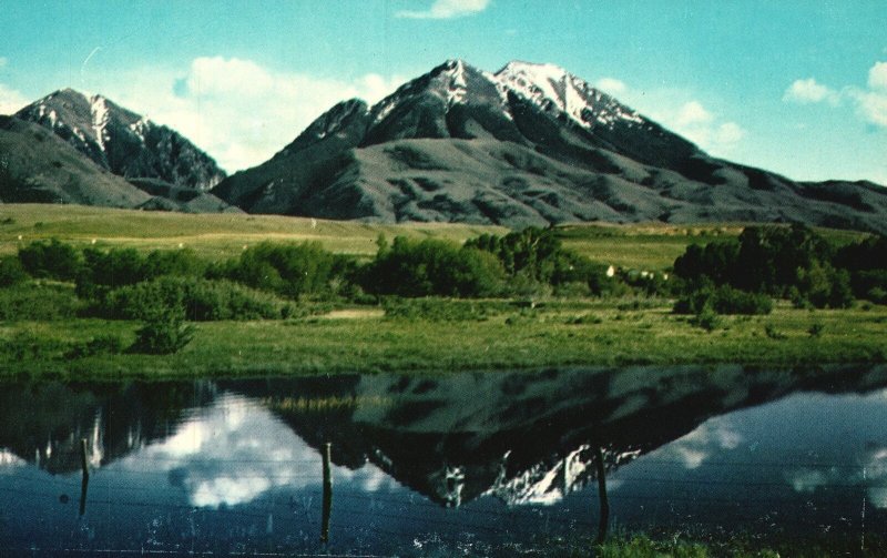 Vintage Postcard Emigrant Peak US89 Midway Between Livingston & Gardiner Montana