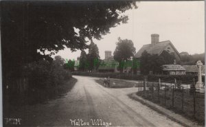 Warwickshire Postcard - Walton Village, Walton d'Eiville, Wellesbourne HP613