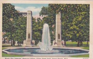 Michigan Grand Rapids World War Veterans Memorial Pillar Fulton Street Park 1...