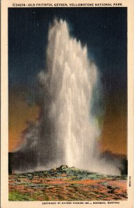 Vtg 1930s Old Faithful Geyser Yellowstone National Park Wyoming WY Postcard
