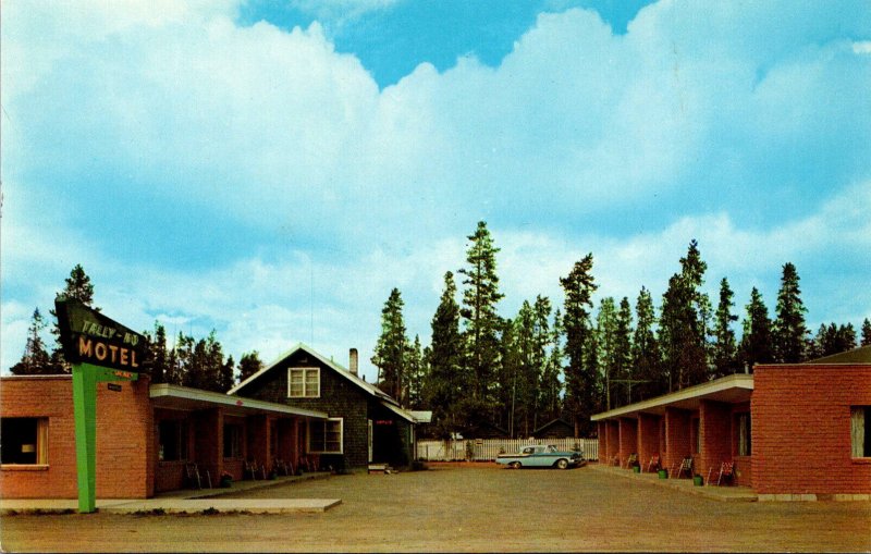 Montana West Yellowstone The Tally-Ho Motel