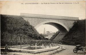 CPA LOUVECIENNES - Le Pont du Chemin de Fer et l'Abreuvoir (453074)