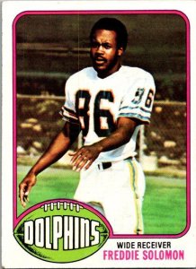 1976 Topps Football Card Freddie Solomon Miami Dolphins sk4492