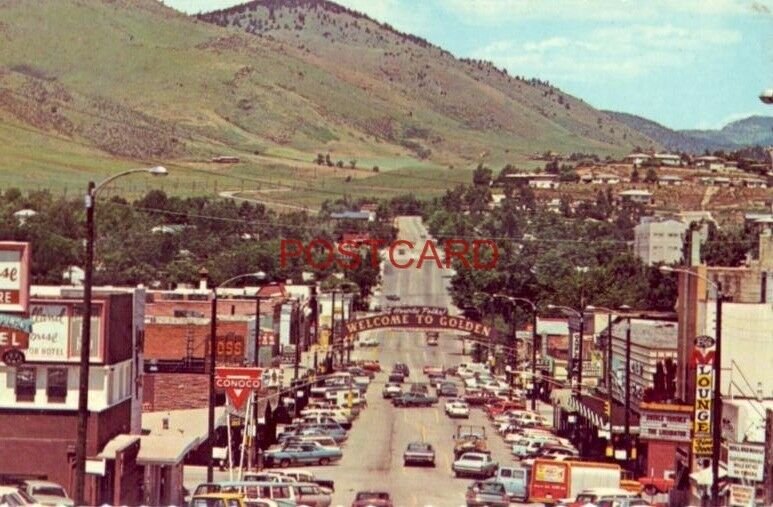 WASHINGTON AVENUE LOOKING NORTH IN GOLDEN, COLORADO