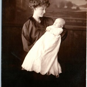 c1910s Adorable Mother Baby Portrait RPPC Cute Family Real Photo PC Parent A185