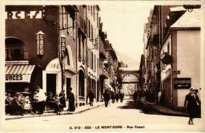 CPA Le MONT-DORE - Rue Favart (106100)