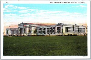 VINTAGE POSTCARD THE FIELD MUSEUM OF NATURAL HISTORY AT CHICAGO ILLINOIS