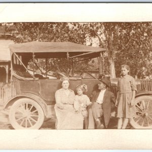 c1910s Family Photo on Touring Car RPPC Mother Father & Cute Little Girls A134