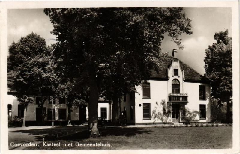 CPA AK Coevorden Kasteel met Gemeentehuis NETHERLANDS (728977)