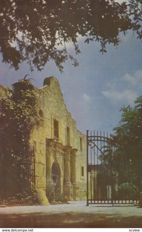 SAN ANTONIO, Texas, 1950-60s; THE ALAMO