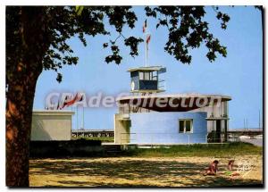 Modern Postcard Pauillac Yacht Club