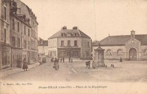 IS-sur-TILLE PLACE-COTE d'OR FRANCE~PLACE de la REPUBLIQUE~BARDET PHOTO POSTCARD