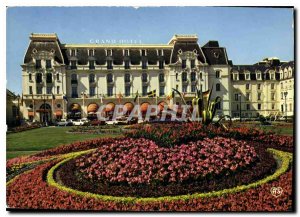 Modern Postcard La Cote Fleurie Cabourg Calvados Beach Flowers