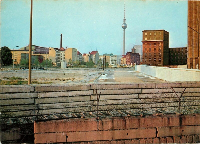 Berline Wall Germany Berliner Fernsehturm Kreuzberg Mauer Spittelmarkt Postcard