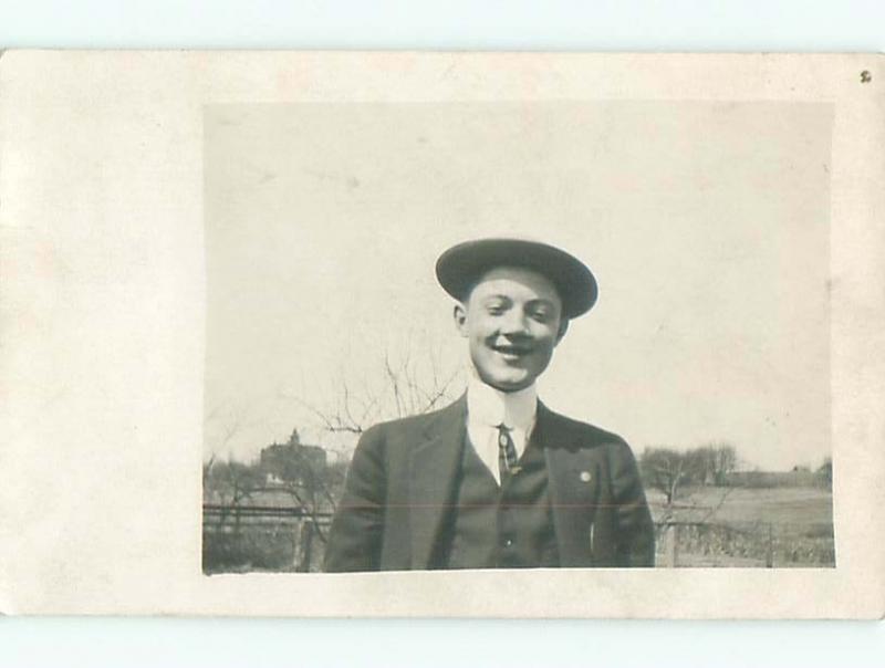 rppc Pre-1920's SMILING MAN IN HIS FORMAL SUIT AC7990