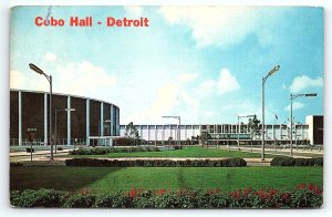 1950s DETROIT MICHIGAN COBO HALL AND ARENA PHOTOCHROME POSTCARD P3427