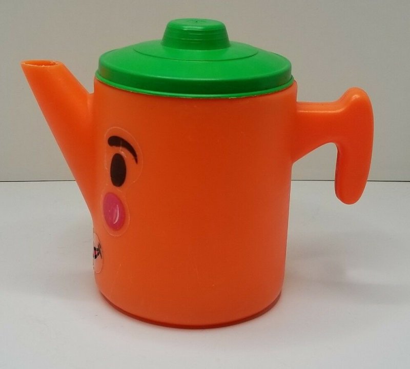 Vintage Empire Plastics 1968 Blowmold Watering Can Pitcher Toy