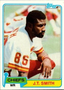 1981 Topps Football Card J T Smith Kansas City Chiefs sk60158